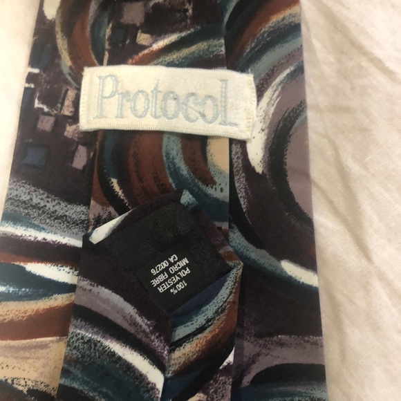 🥳Mens tie by Protocol. - Picture 3 of 3